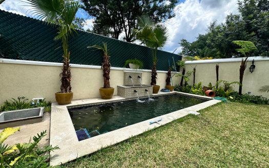 Exclusiva Casa de 4 Habitaciones en Venta