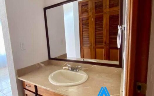 CASA EN VENTA – Condominio Santa Monica