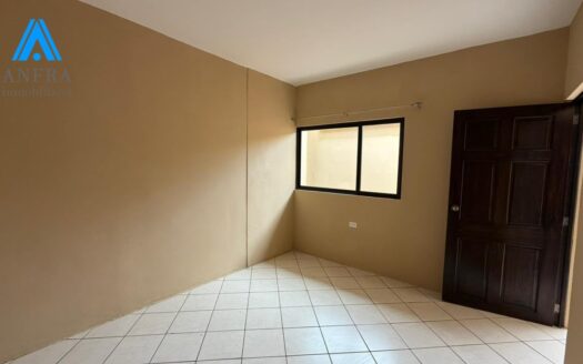 RENTA DE CASA EN ZONA 18 – RESIDENCIALES ATLÁNTIDA 